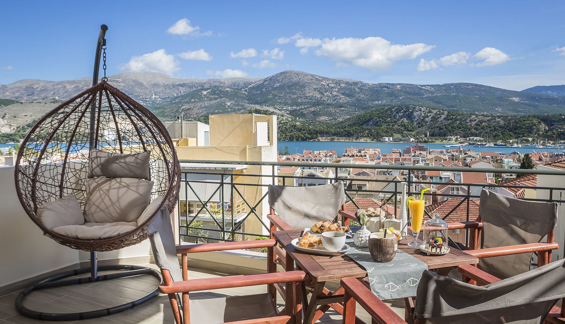 Grand View Maisonette