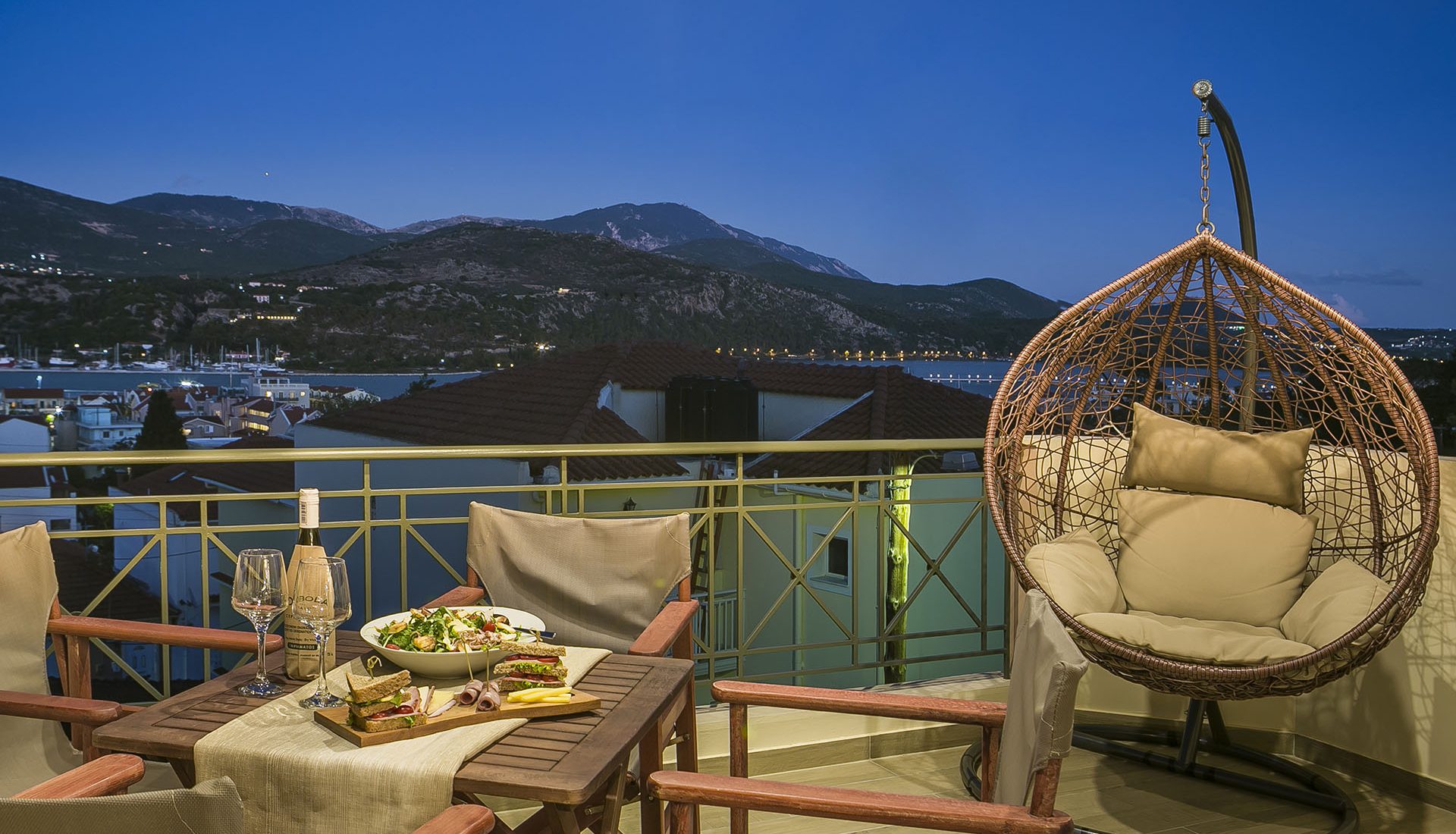 Grand View Maisonette