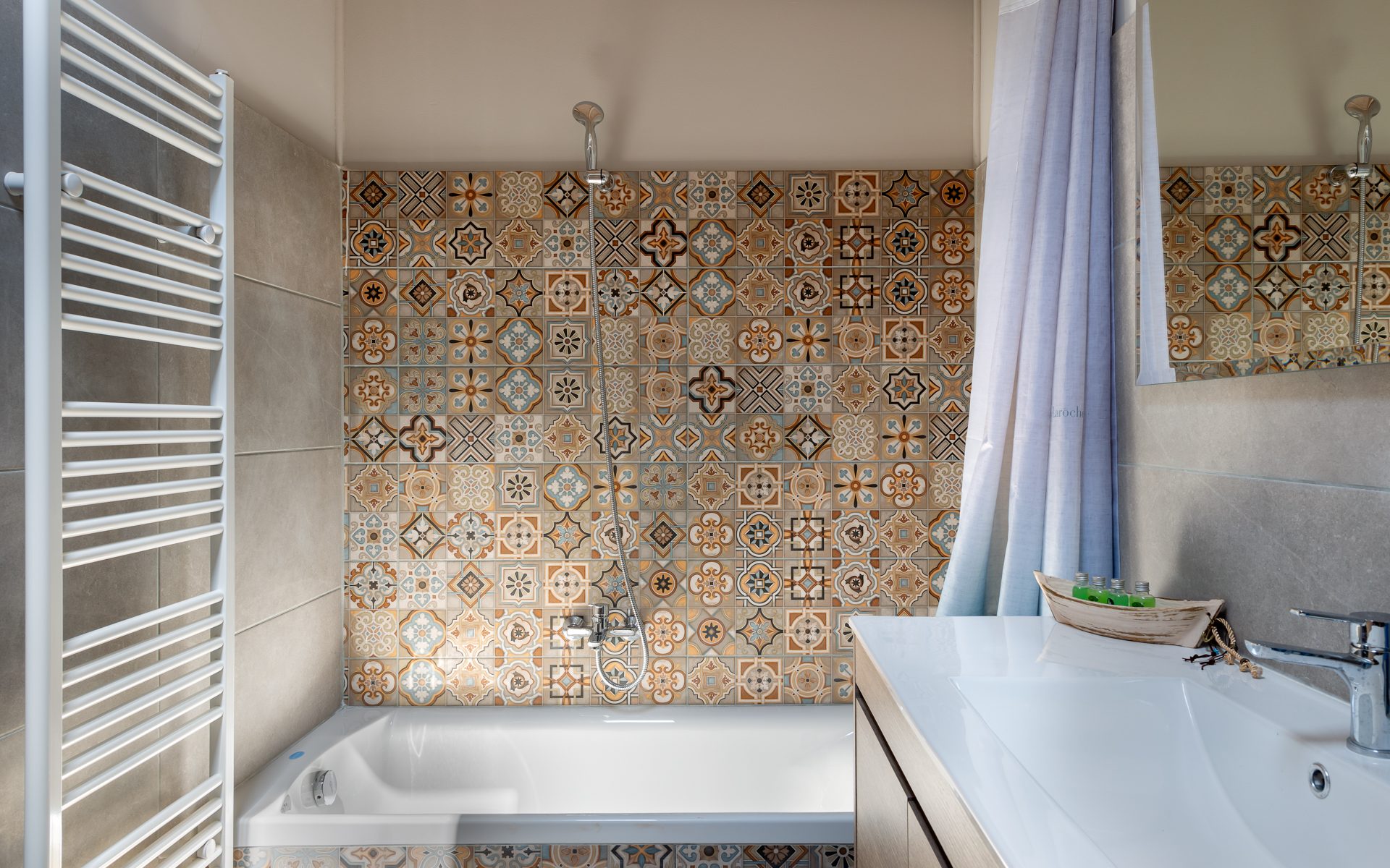 Grand View Maisonette