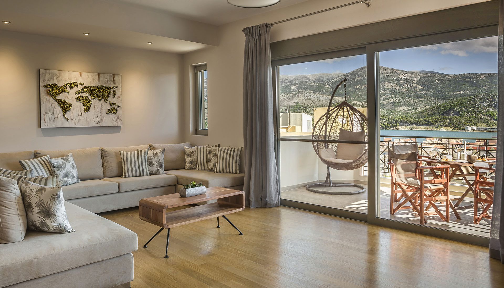 Grand View Maisonette