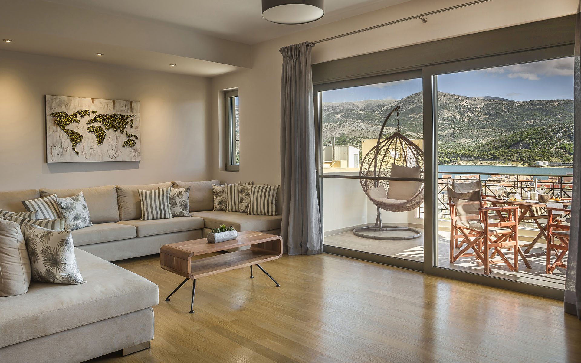 Grand View Maisonette